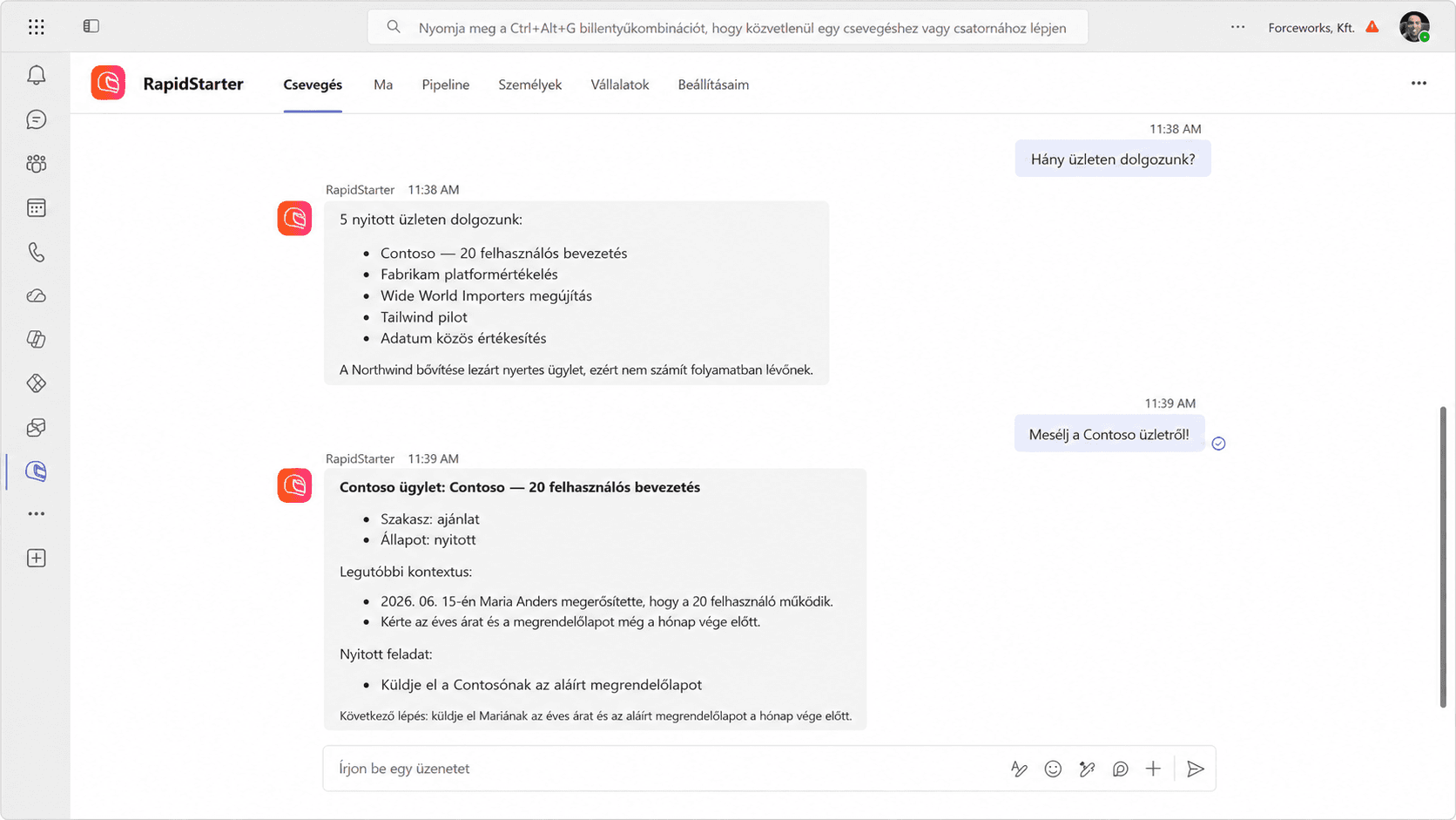 RapidStarter csevegés a Microsoft Teamsben, és válaszol az ügyfelek kérdéseire.