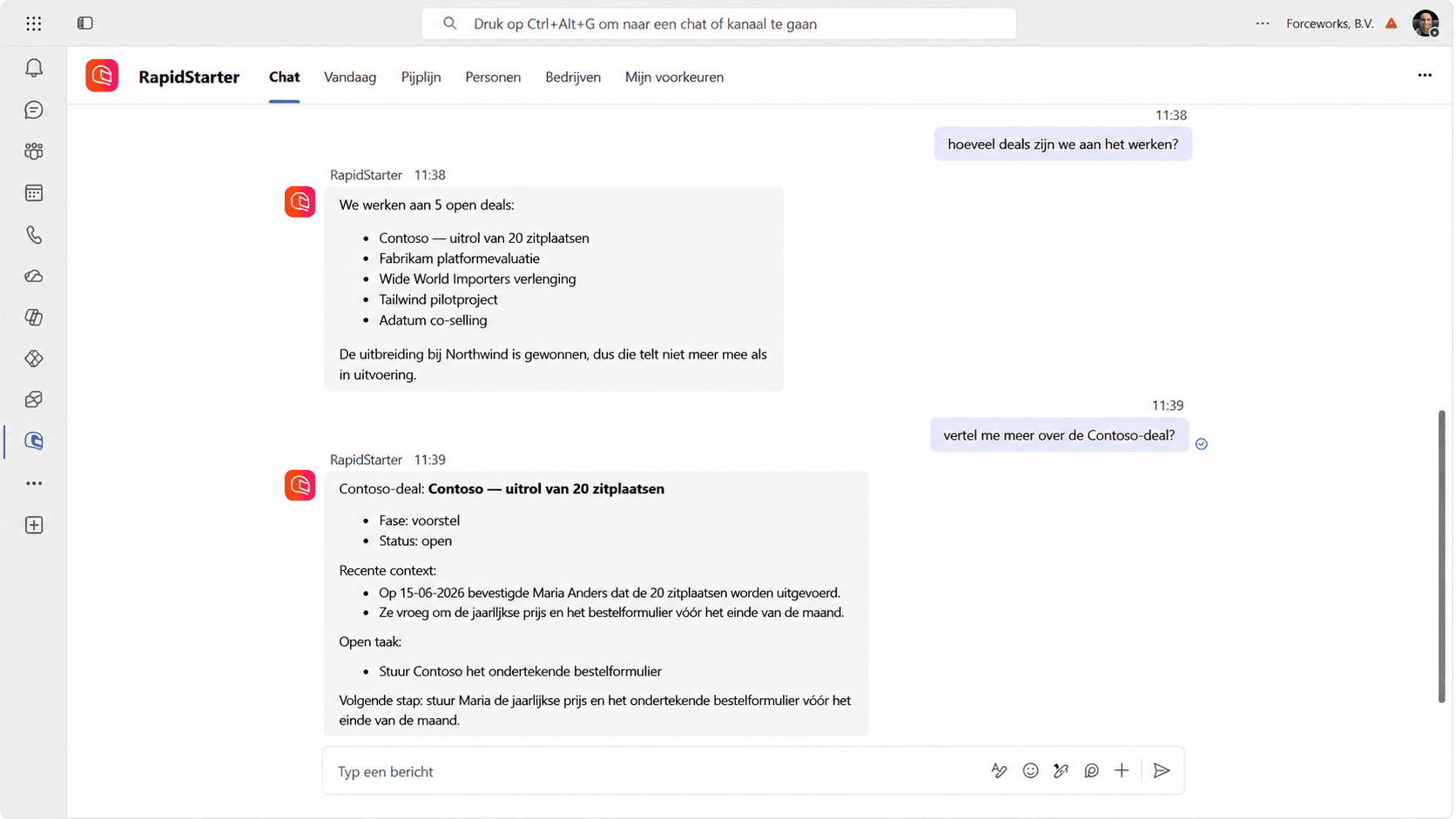 RapidStarter-chat in Microsoft Teams om vragen van klanten en deals te beantwoorden.